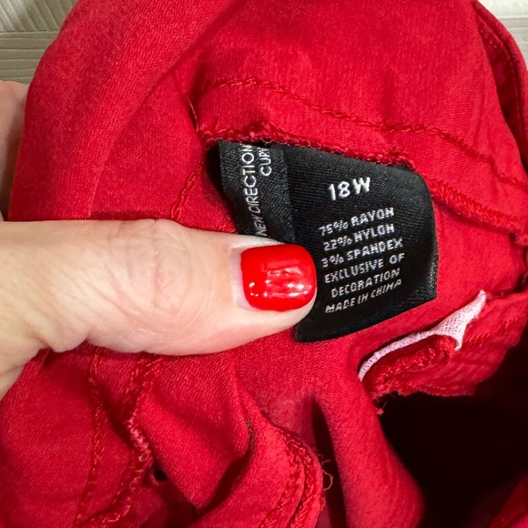 New Directions Women’s Vibrant Red Chinos - Picture 3 of 4